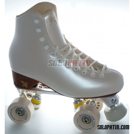 Figure Quad Skates RISPORT GEMMA Boots STAR B1 Frames ROLL-LINE MAGNUM Wheels
